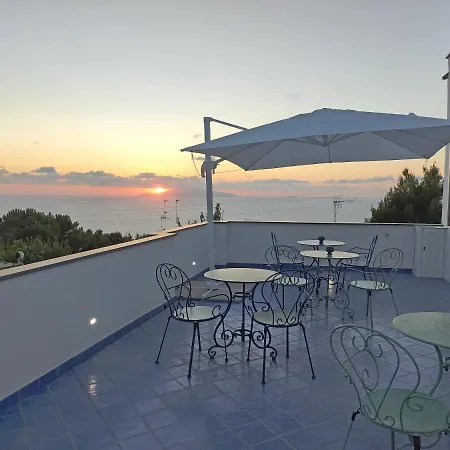Casa Angelina Oda ve Kahvaltı 4*